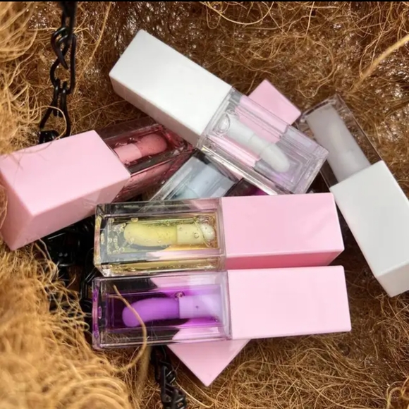 Lips oil - Picture 1 of 7